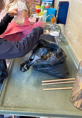 0ab581e0-0867-4d6d-944a-a228f80f9a99